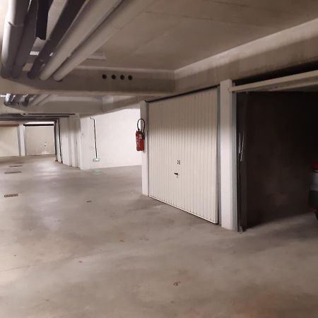 Residence Appart Centre Ville Lorient Calme Garage Exterior foto